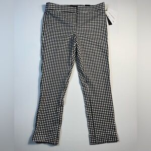 Amanda + Chelsea Stretch Cropped Pull On Black and White Checkered Pants 4P